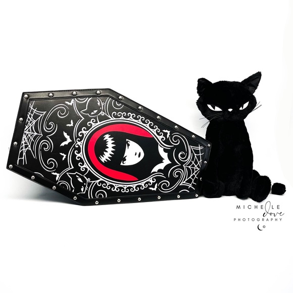 Emily The Strange Eternal Solitude Coffin Weekender - Picture 4 of 7